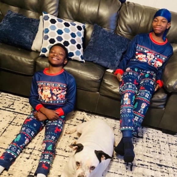 Adult Red/Blue PAW PATROL Family matching Christmas pajamas - Picture 3 of 8